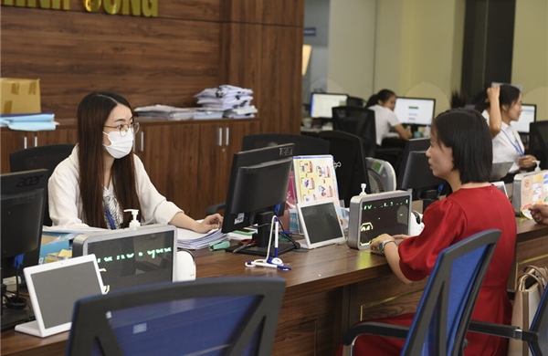 Cán bộ không chuyên trách cấp xã nghỉ việc khi sắp xếp bộ máy được hưởng trợ cấp ra sao?