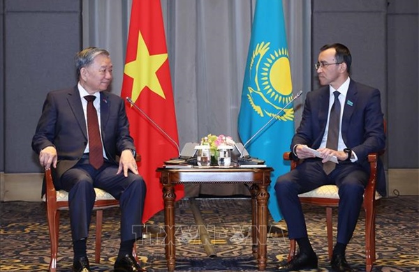Tổng Bí thư Tô Lâm hội kiến Chủ tịch Thượng viện Kazakhstan