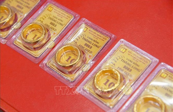 Chiều 24/6, giá vàng nhẫn trong nước giảm 500.000 đồng/lượng