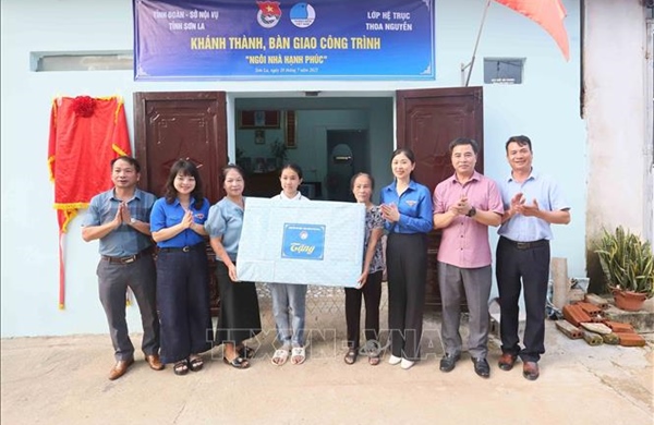 &#39;Ngôi nhà hạnh phúc&#39; dành tặng học sinh có hoàn cảnh khó khăn