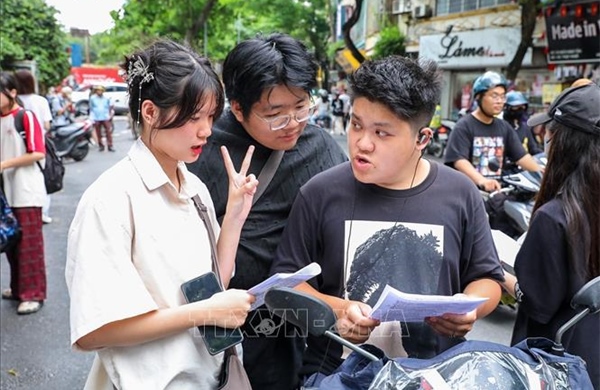Những con số đáng chú ý trong phổ điểm thi tốt nghiệp Trung học Phổ thông 2025
