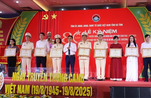 Trang trọng kỷ niệm 80 năm Ngày truyền thống lực lượng Công an nhân dân