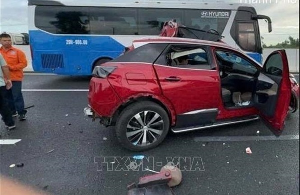 Tai nạn trên cao tốc Hà Nội – Hải Phòng khiến 4 người bị thương 