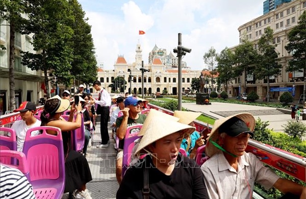 Phát triển du lịch trong không gian mới
