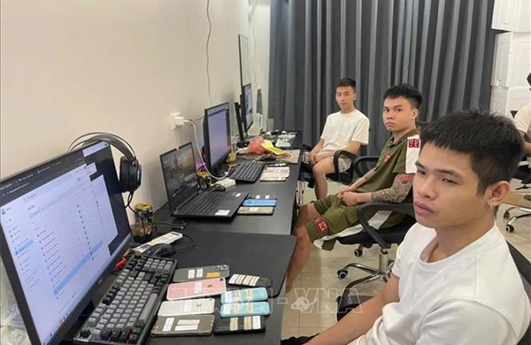 Triệt phá đường dây cho vay nặng lãi qua tài khoản iCloud