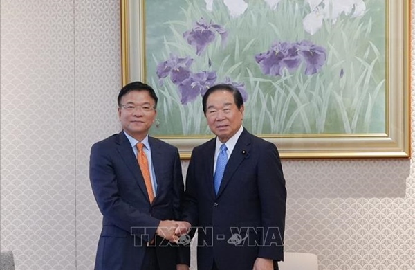 Phó Thủ tướng Chính phủ Lê Thành Long hội kiến Chủ tịch Hạ viện và gặp các đại diện, lãnh đạo chính phủ Nhật Bản
