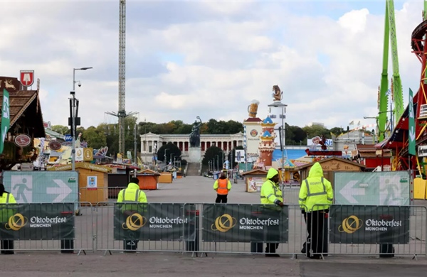 Lễ hội bia Oktoberfest ở Đức tạm đóng cửa vì đe dọa tấn công