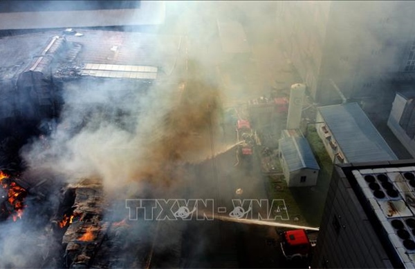 Cháy lớn tại nhà xưởng trong khu công nghiệp Khai Quang