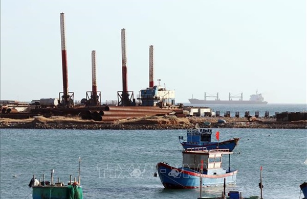 Đẩy nhanh tiến độ bến cảng 1B - Cảng biển tổng hợp Cà Ná