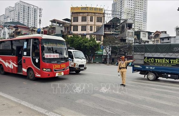 Cảnh sát giao thông sẽ dẫn đường, hỗ trợ các đoàn chở nhân dân về quê ăn Tết