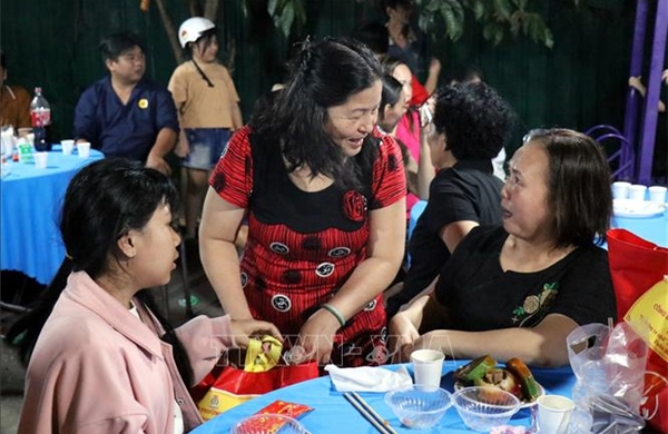 Tết nơi xóm trọ