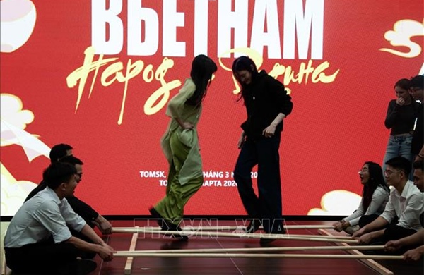 Không gian đa sắc màu văn hóa Việt Nam tại Nga