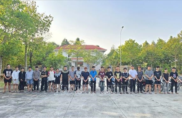 Khởi tố 24 đối tượng gây rối trật tự công cộng