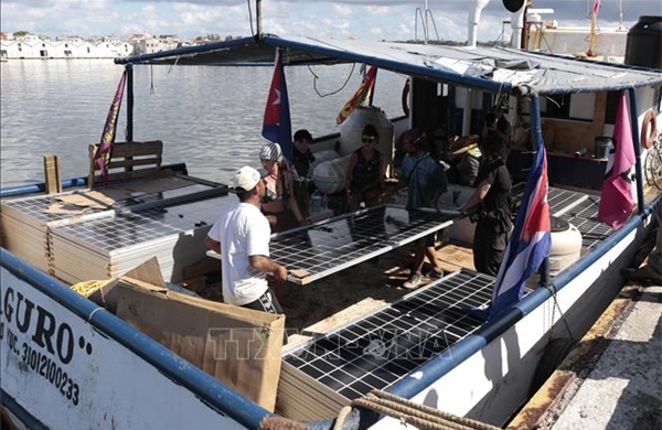 Cuba vượt khó bằng cải cách và tình đoàn kết quốc tế
