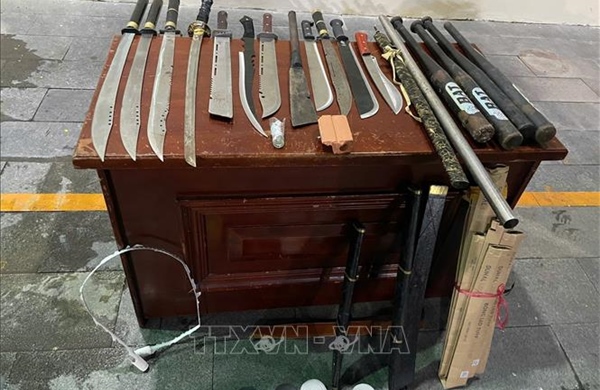 Ngăn ngừa hành vi bạo lực nguy hiểm: Phân biệt rõ ranh giới giữa 'công cụ' và 'vũ khí'