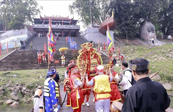 Hội tụ sắc màu văn hóa tại Lễ hội Đền Tam Giang Đất Tổ