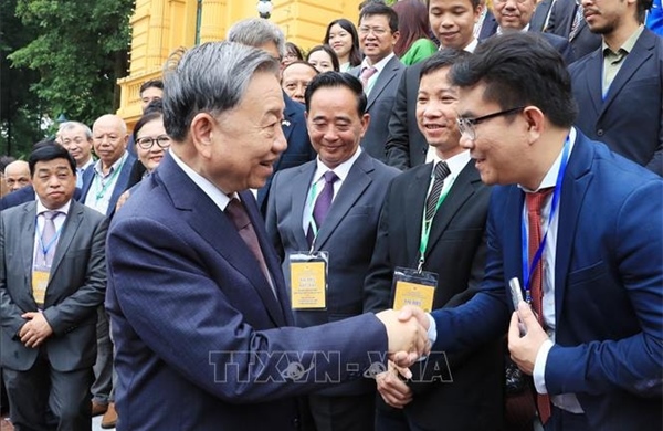 Tạo thêm niềm tin cho doanh nhân kiều bào