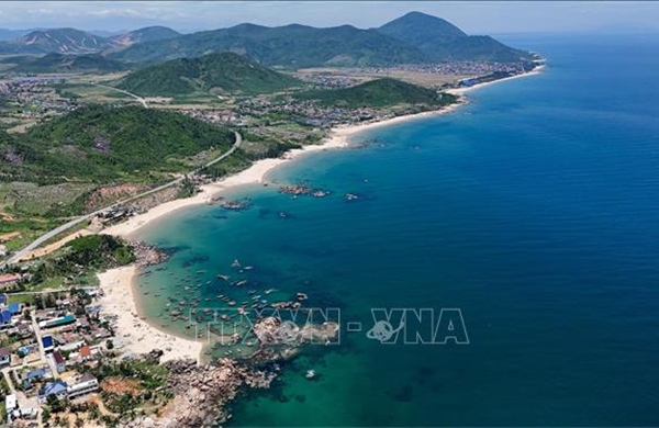 Khám phá vẻ đẹp hoang sơ trên cung đường ven biển Kỳ Xuân (Hà Tĩnh)