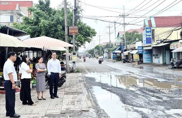 Đường dân sinh tại Đồng Nai hư hỏng do thi công dự án trọng điểm