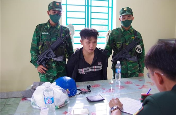 Khởi tố các đối tượng vận chuyển trái phép ma túy qua biên giới