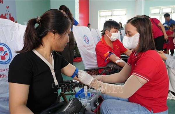 Nhiều cá nhân hiến máu hàng chục lần và luôn sẵn sàng khi người bệnh cần