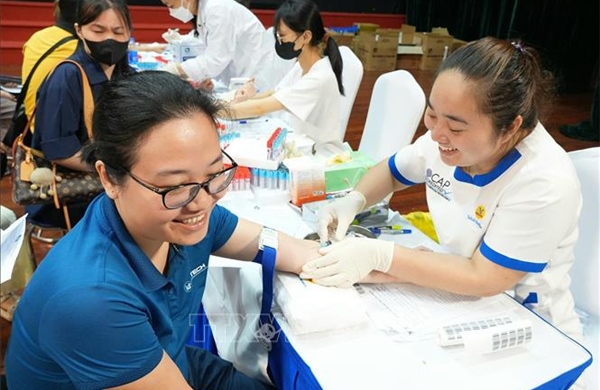 Bước chuyển chiến lược từ chữa bệnh sang phòng bệnh