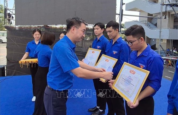 Tạo sân chơi lành mạnh cho thanh niên công nhân