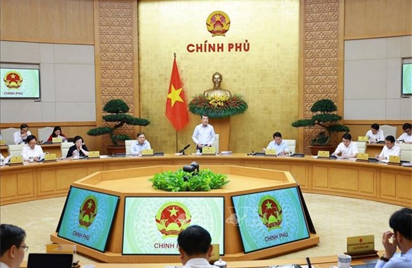 Chính phủ yêu cầu hoàn thiện 15 dự án luật, nghị quyết