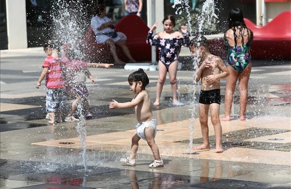Israel bước vào đợt nắng nóng cực đoan, nhiệt độ nhiều nơi lên gần 50°C