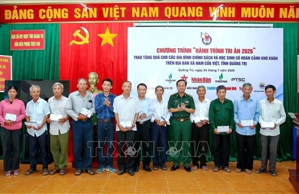 Hội Nhà báo Việt Nam và hành trình tri ân trên 'đất lửa' Quảng Trị