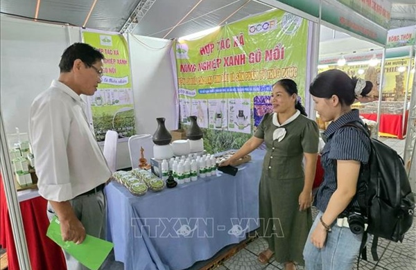 Khai mạc Hội chợ Triển lãm sản phẩm công nghiệp nông thôn năm 2026