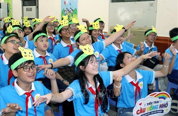 Bồi dưỡng kỹ năng sống cho con công nhân, người lao động
