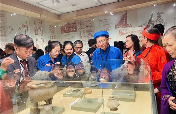 Chuyển hóa di sản thành nguồn lực phát triển công nghiệp văn hóa
