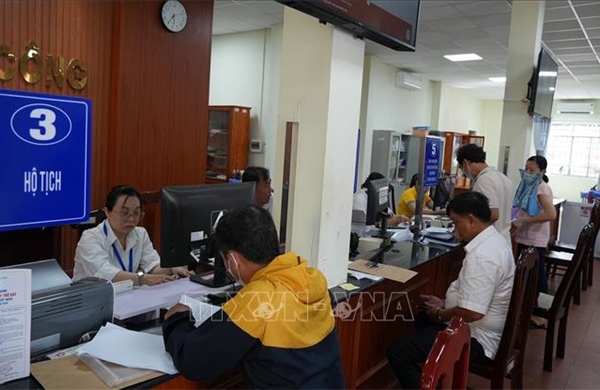 Các trường hợp được xét tuyển, ưu tiên và tiếp nhận vào viên chức