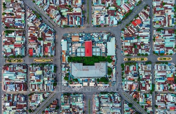 Độc đáo giá trị kiến trúc và sức sống thương mại của chợ Long Hoa