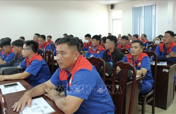 Nâng chất nguồn nhân lực, mở rộng cơ hội việc làm
