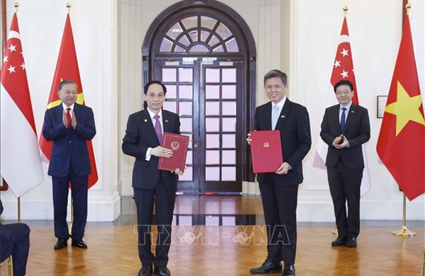 Làm sâu sắc hơn quan hệ giữa hai Đảng cầm quyền, hai nước Việt Nam - Singapore