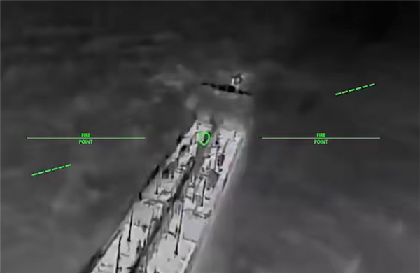Ukraine tung video tấn công tàu dầu Nga tới làm dịu ‘cơn khát năng lượng’ của Crimea