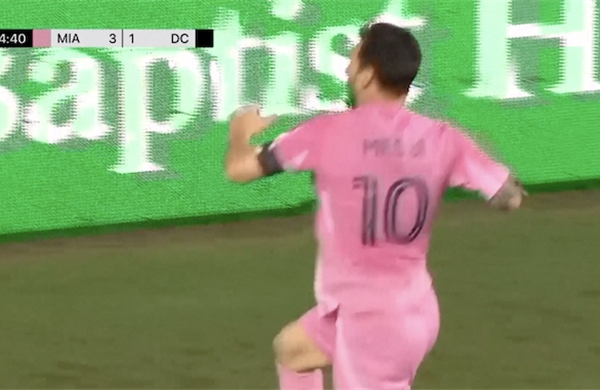 Video Messi lập cú đúp, vươn lên đứng đầu cuộc đua Chiếc giày Vàng ở Giải Nhà nghề Mỹ