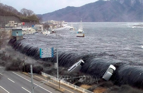 Nhật Bản: Động đất mạnh 7,5 độ gây sóng thần, chính quyền kêu gọi người dân tránh xa bờ biển