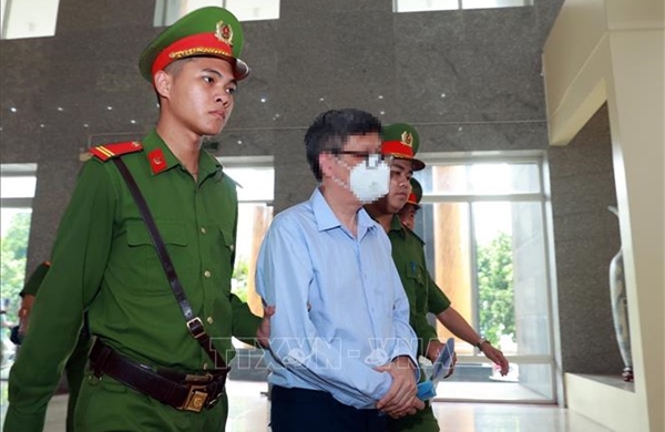 Cựu Bộ trưởng Nguyễn Thanh Long nộp thêm 1 tỷ đồng để xin giảm nhẹ hình phạt