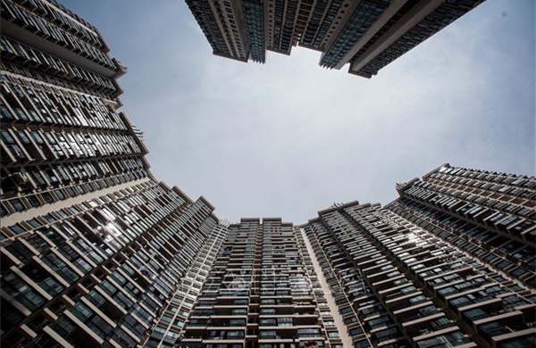 Trung Quốc từ bỏ ‘ba lằn ranh đỏ’ với doanh nghiệp bất động sản, vực dậy trụ cột nền kinh tế