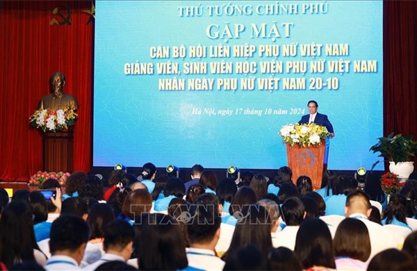 Thủ tướng Phạm Minh Chính thăm Học viện Phụ nữ Việt Nam