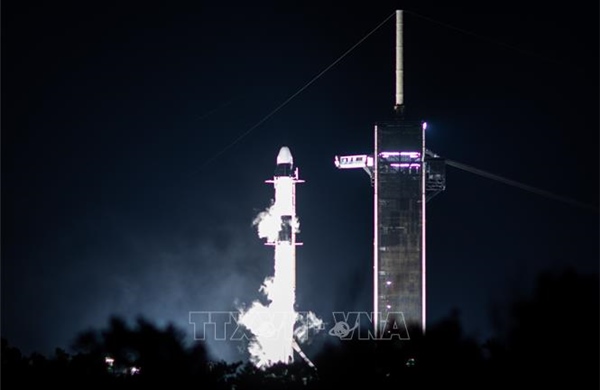 SpaceX tiếp tục chinh phục không gian với 26 vệ tinh Starlink