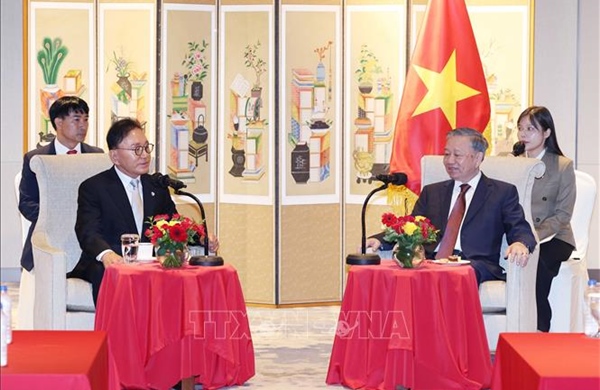 Tổng Bí thư Tô Lâm tiếp nguyên Tổng Lãnh sự danh dự Việt Nam tại Hàn Quốc