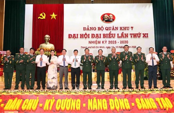 Khai mạc Đại hội đại biểu Đảng bộ Quân khu 7 lần thứ XI