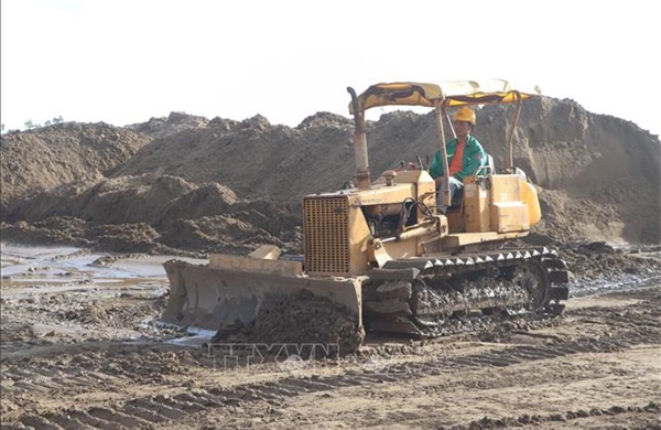 Thần tốc giải phóng mặt bằng cao tốc Cà Mau - Đất Mũi