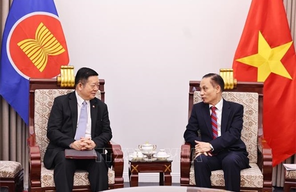Bộ trưởng Bộ Ngoại giao Lê Hoài Trung tiếp Tổng Thư ký ASEAN