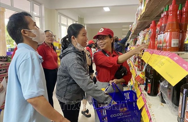 Triển khai nhiều hoạt động chăm lo Tết cho hộ nghèo