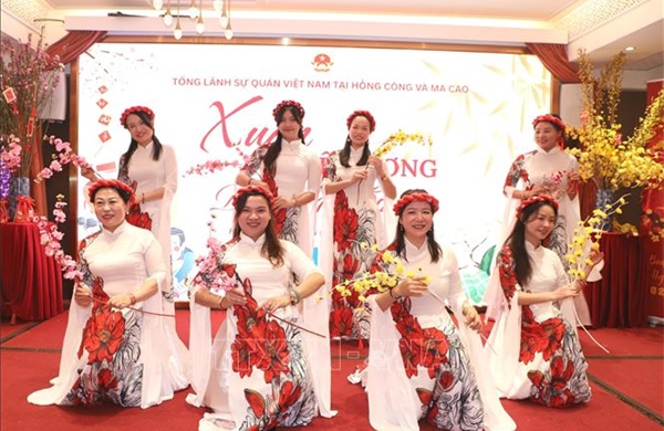 Ấm áp Xuân Quê hương tại Hong Kong